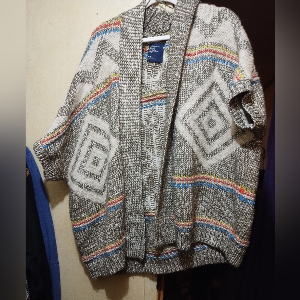 AMERICAN EAGLE Aztec tribal chunky knit shawl kimono cardigan M